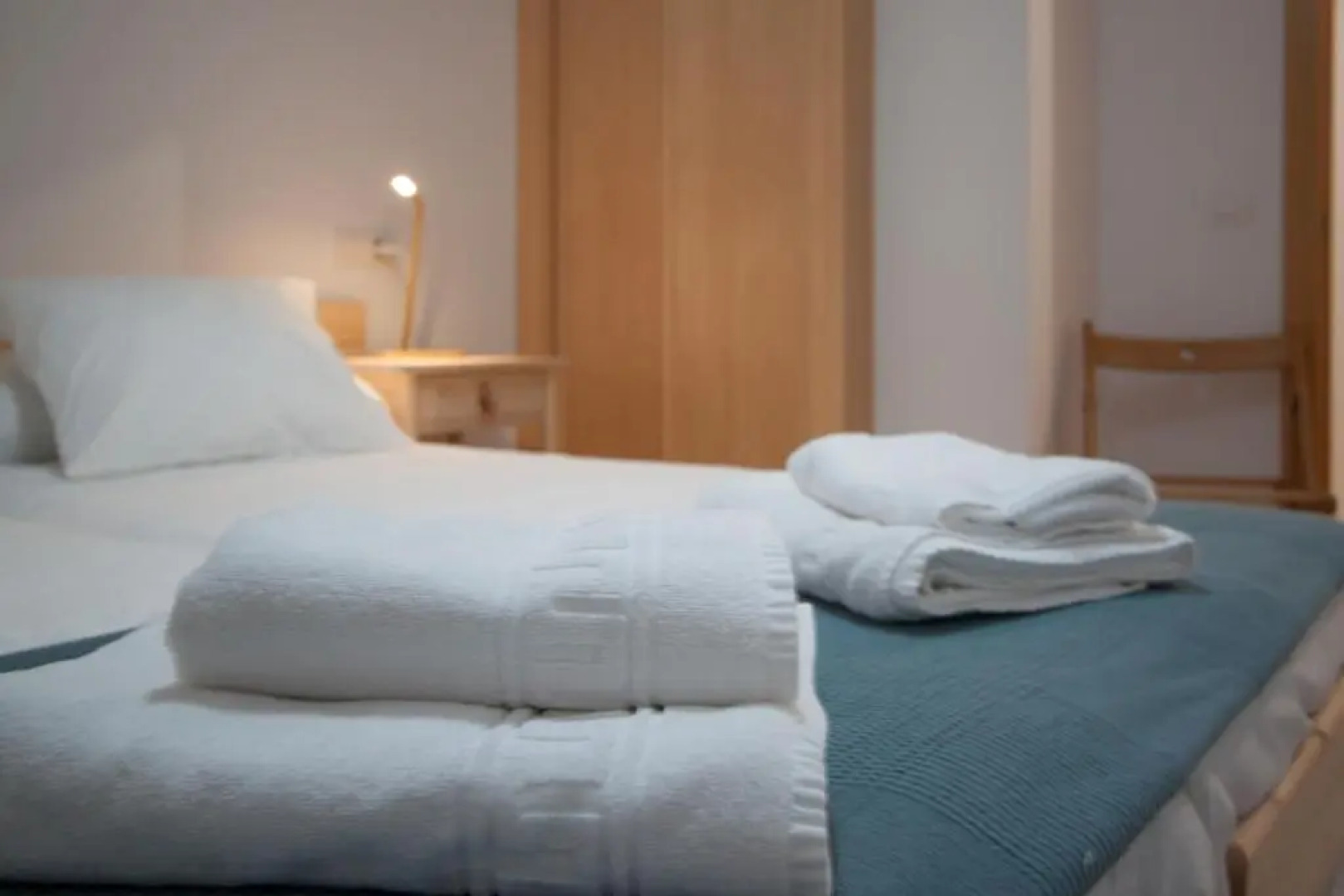 Esguil, apartamento con piscina, a 3 km de la playa