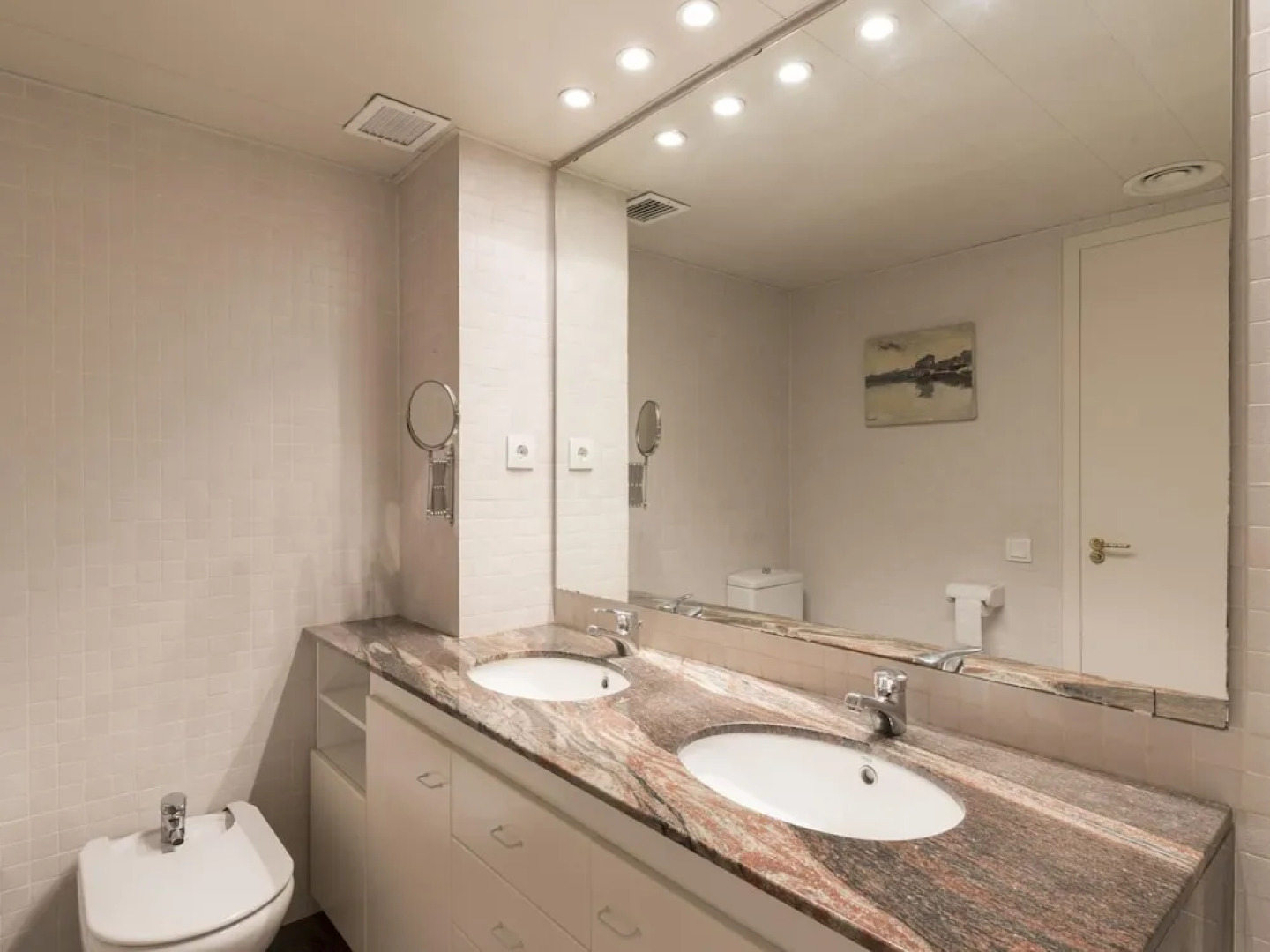 Elegant Holiday Home in Sant Boi de Llobregat With Terrace