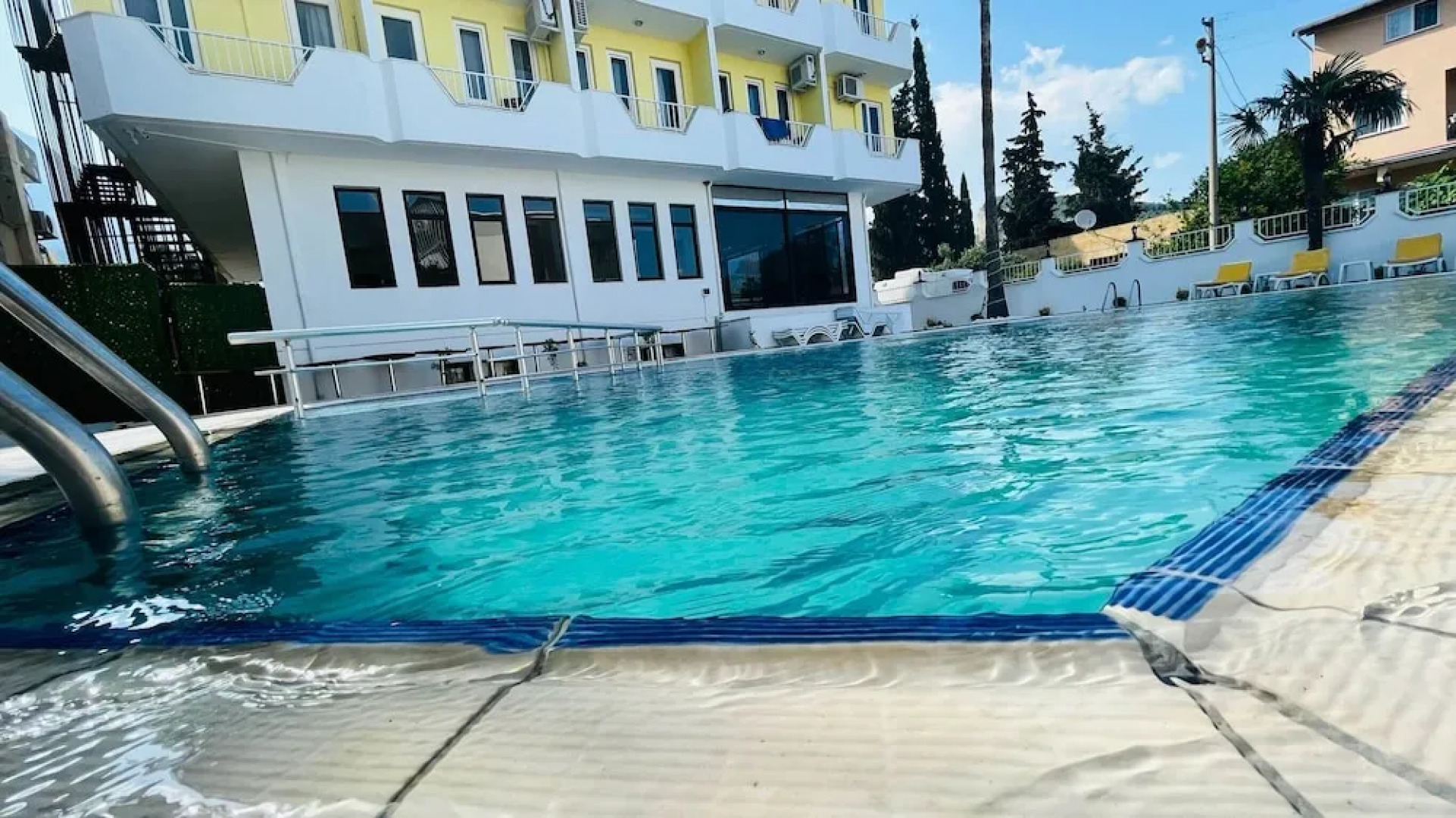 Akar Palace Resort Hotel