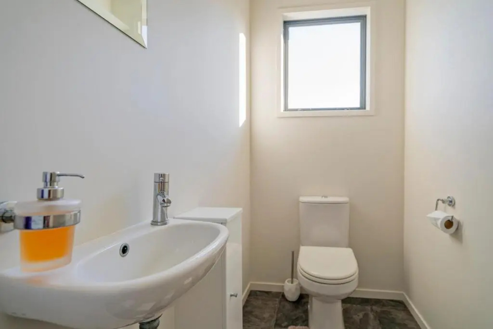 Pauanui Hangar Retreat - Pauanui Holiday Home