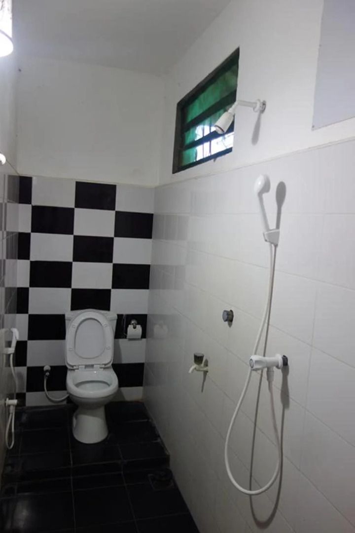 Yoho Hotel Arugambay Beach Inn