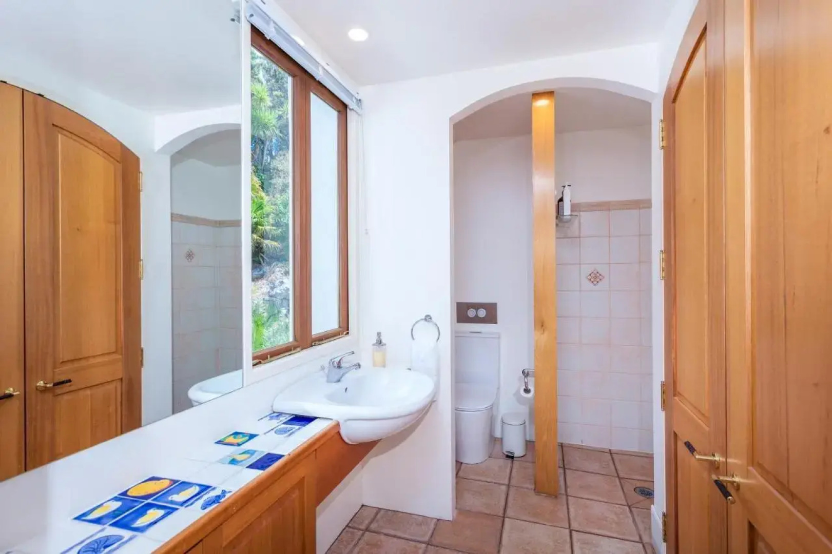 Naxos - Med style castle, ocean views from every room!