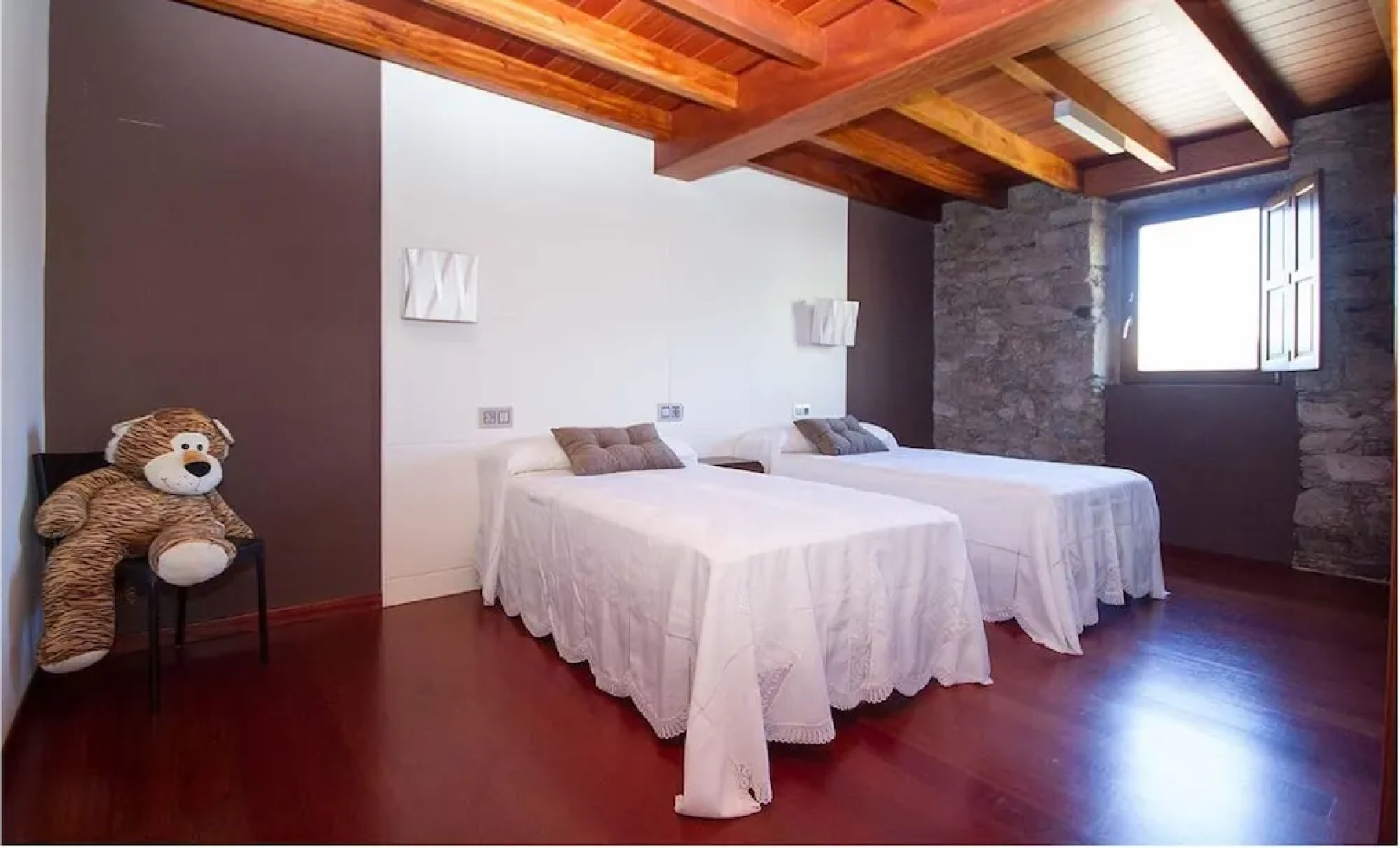 House - 3 Bedrooms - 107757