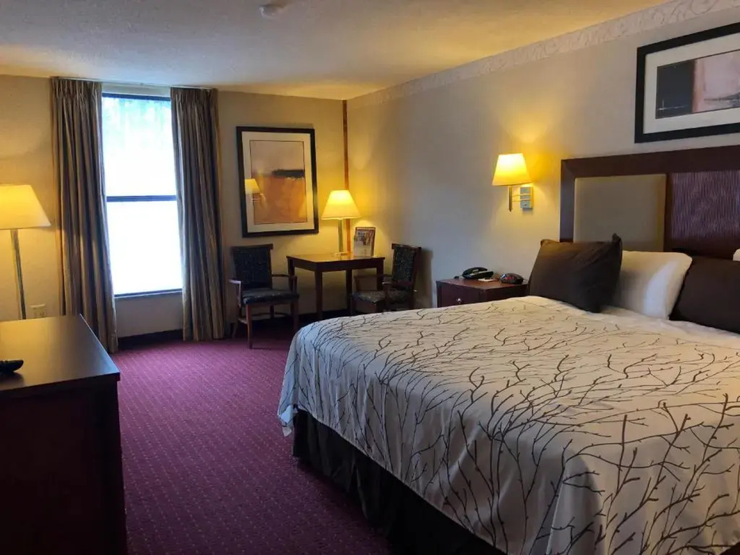 Mineral Palace Hotel & Casino