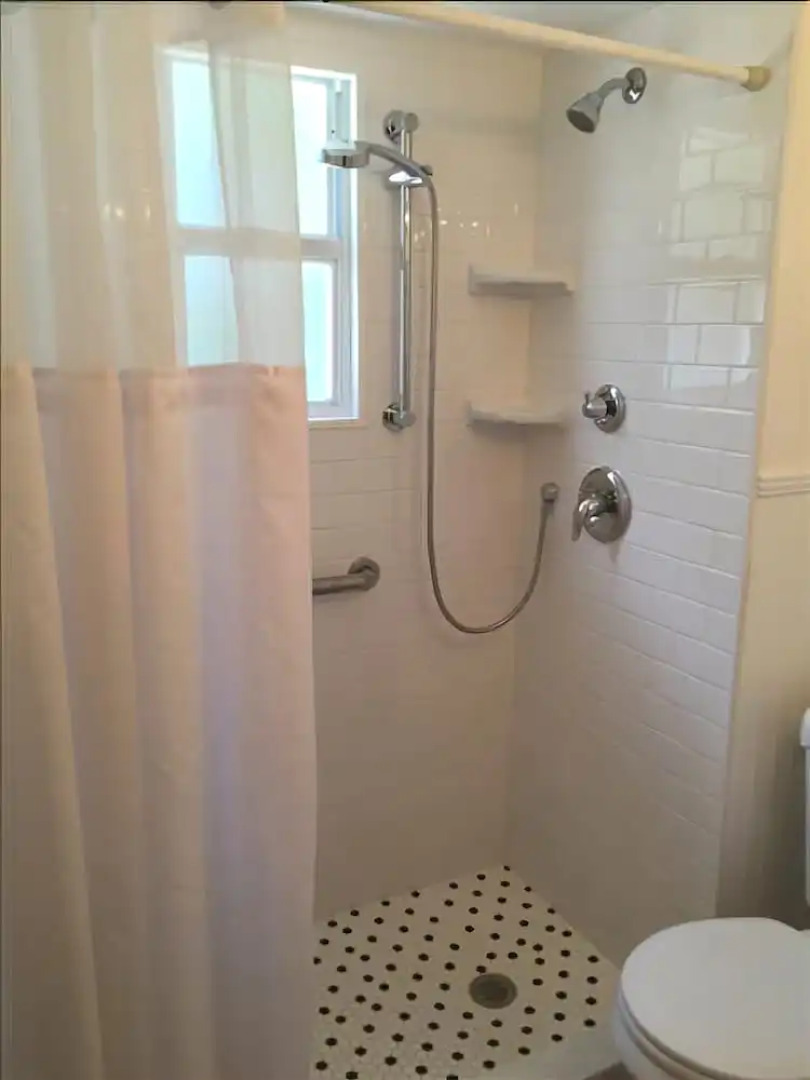 3 Pines Cottage by Wagner Realty