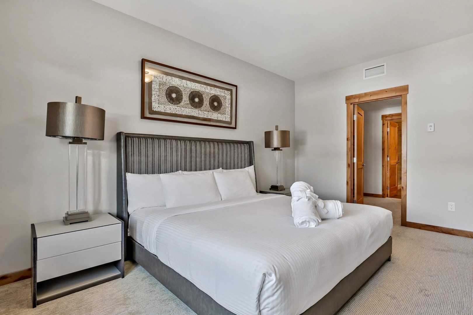 Rundle Cliffs Lodge by Spring Creek Vacation