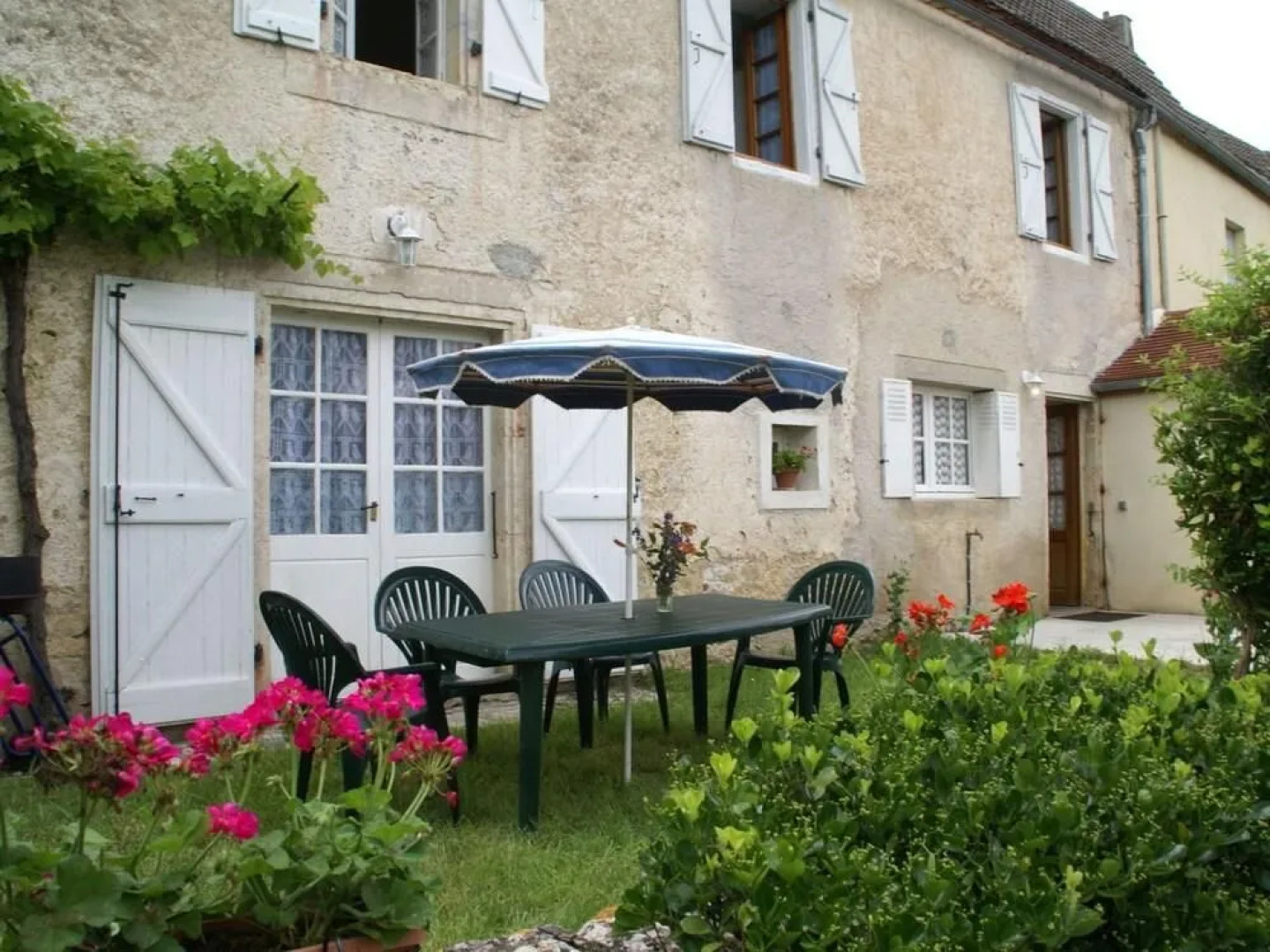 Beautiful Holiday Home near Forest in Montfaucon