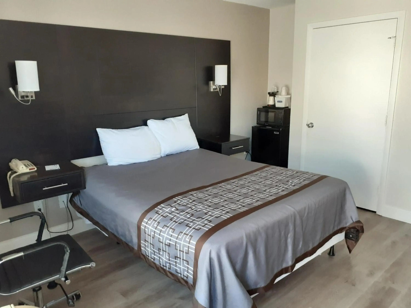 Travelodge by Wyndham Virginia Beach Bay Beach