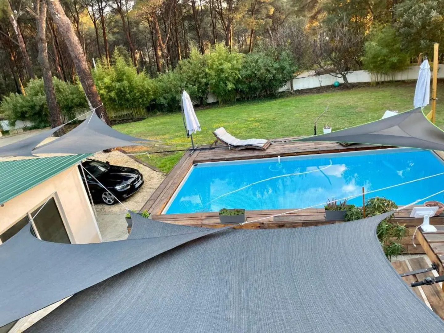 VILLA 6 PERSONNES /PISCINE/CAMPAGNE/TERRAIN DE PETANQUE/15 km BANDOL