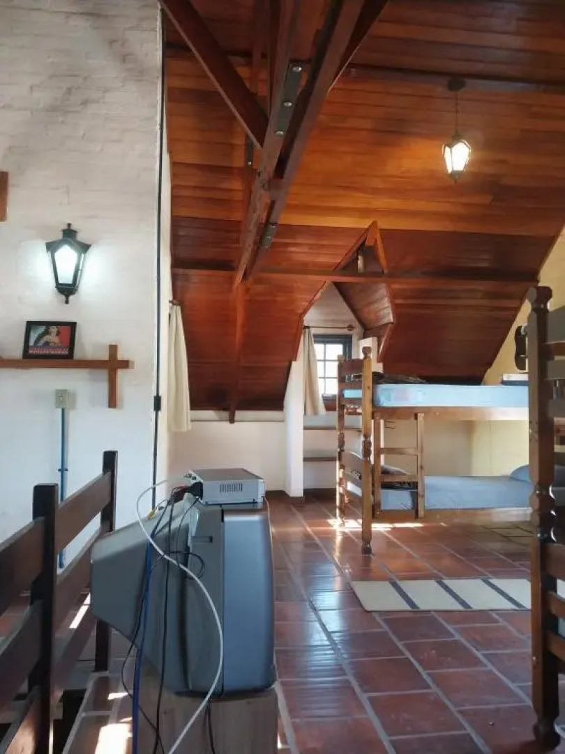 Passa Quatro- CASA INTEIRA RUSTICA para até 9 pessoas