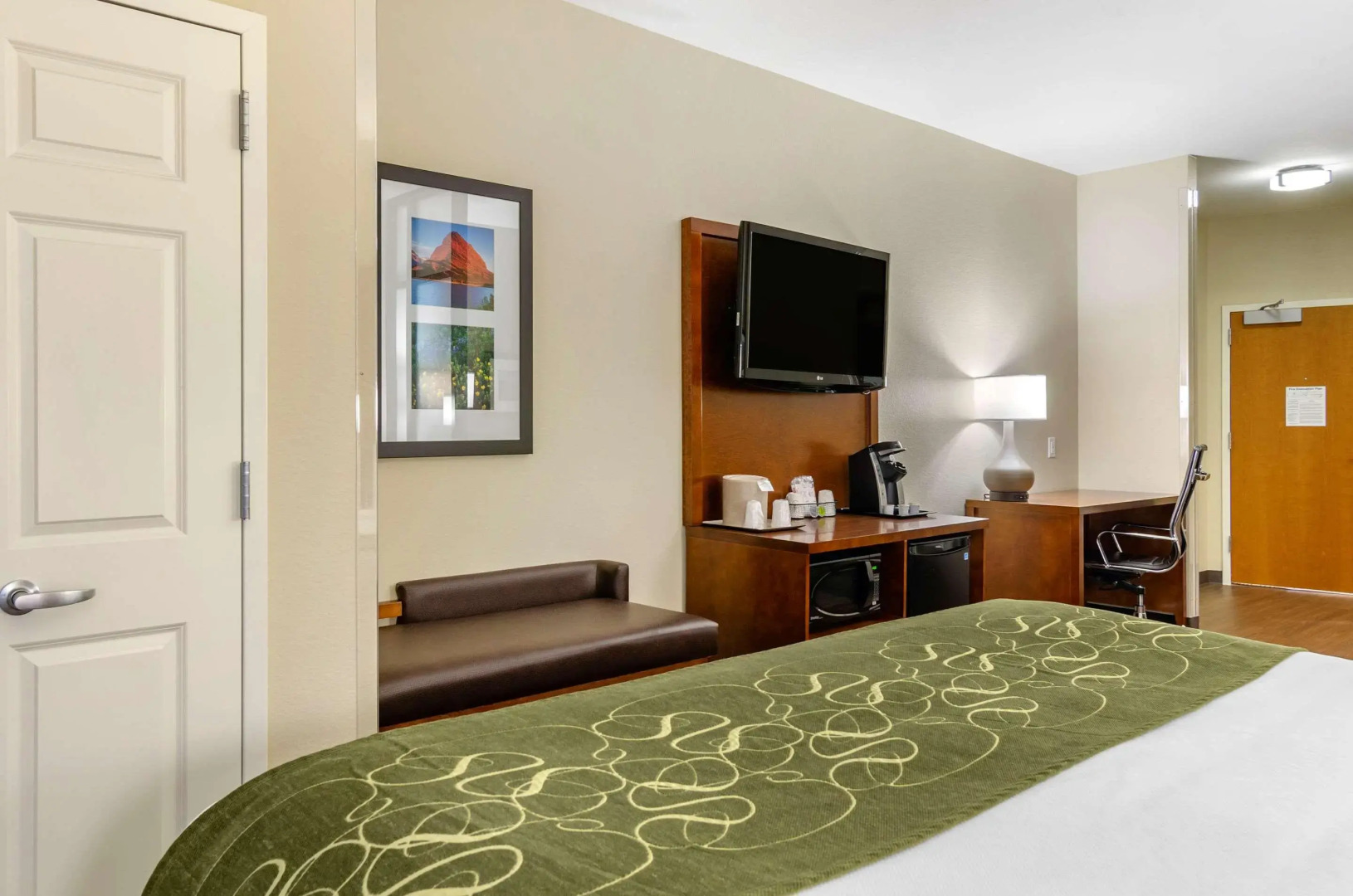 Comfort Suites Helena Airport