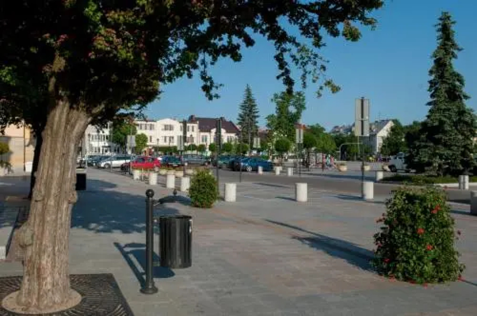 Qbatura Cafe & Hotel