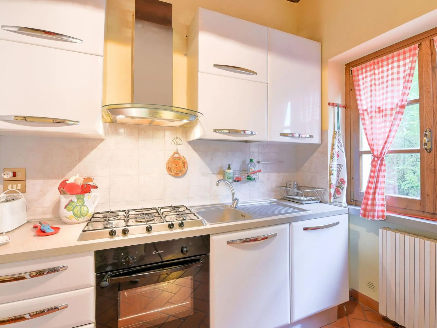 Scenic Stay in Restored Retreat