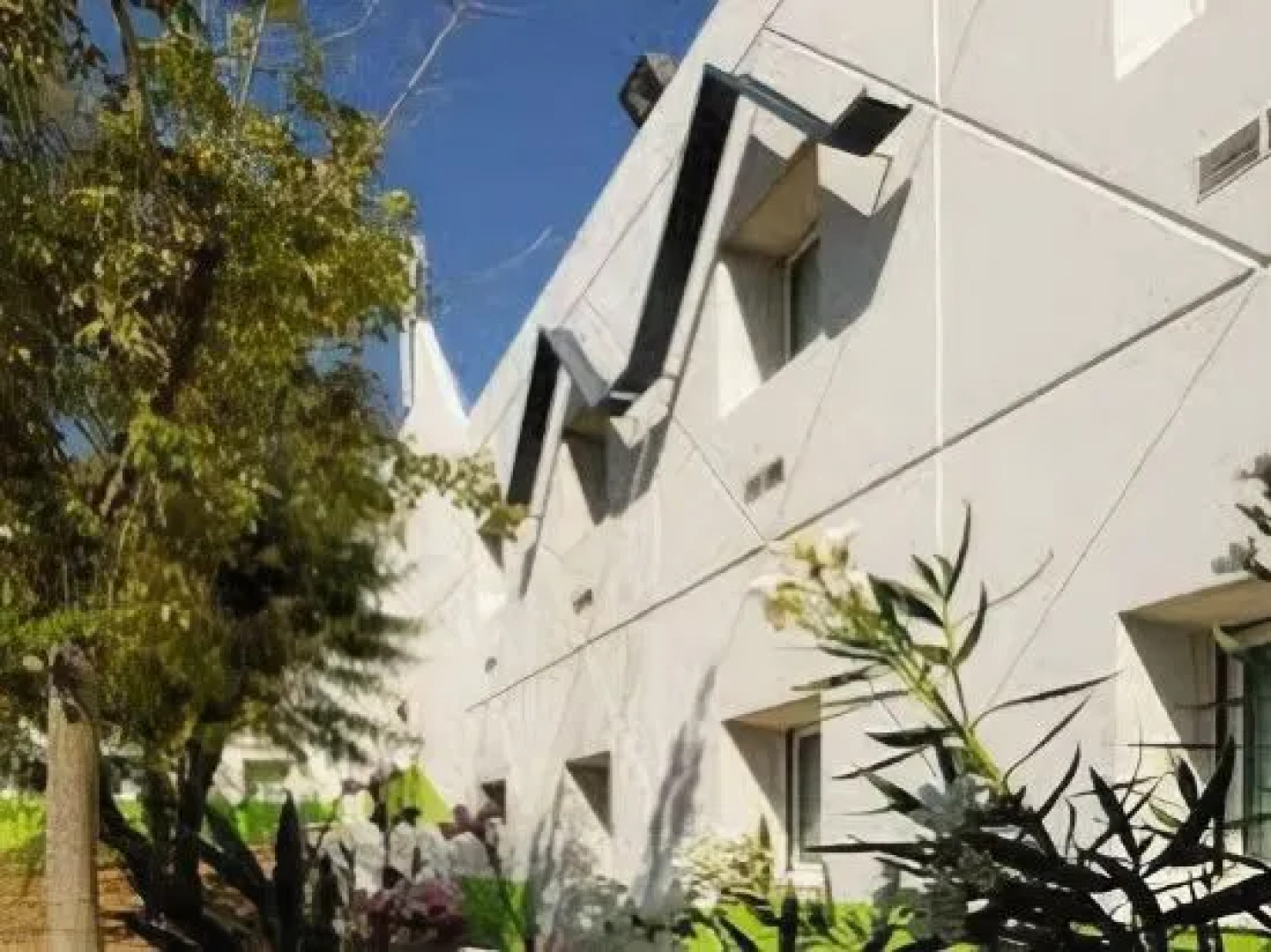 Lemon Hotel - Longperrier Roissy