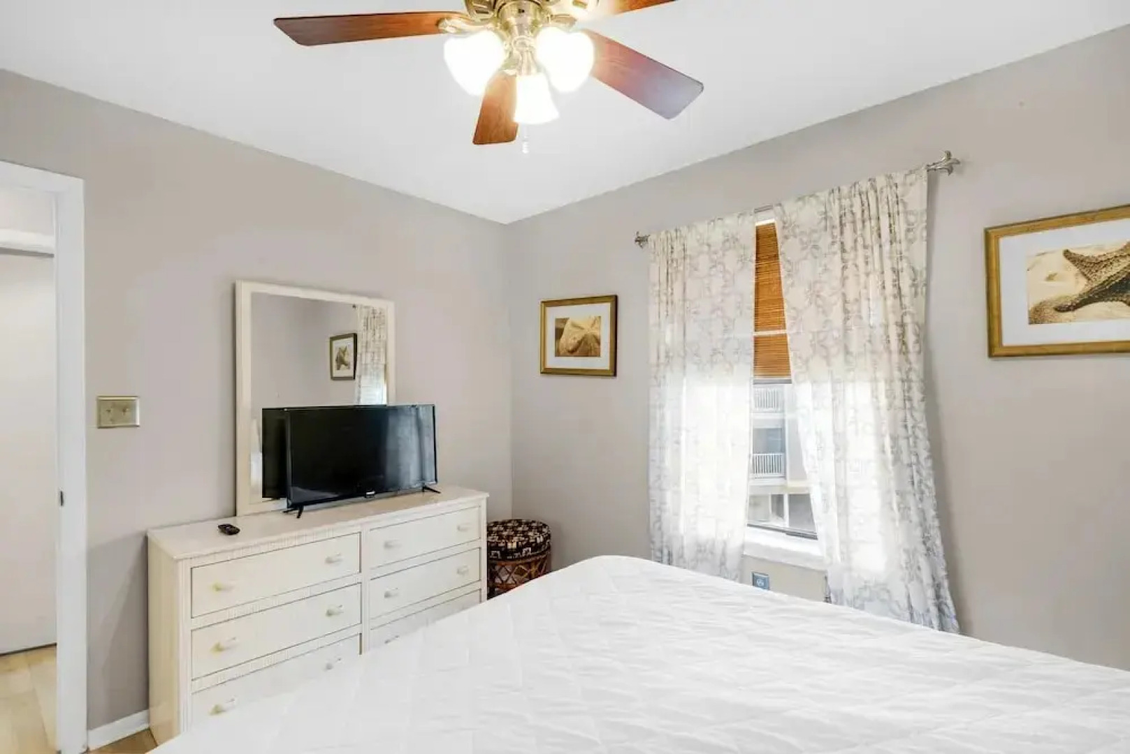 Beachwood Villas C12 by Realjoy Vacations