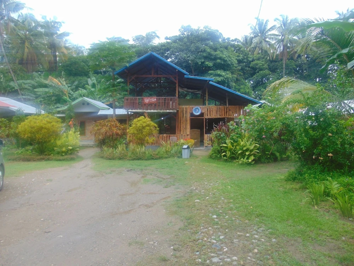 Del Mar Home Stay and Cafe