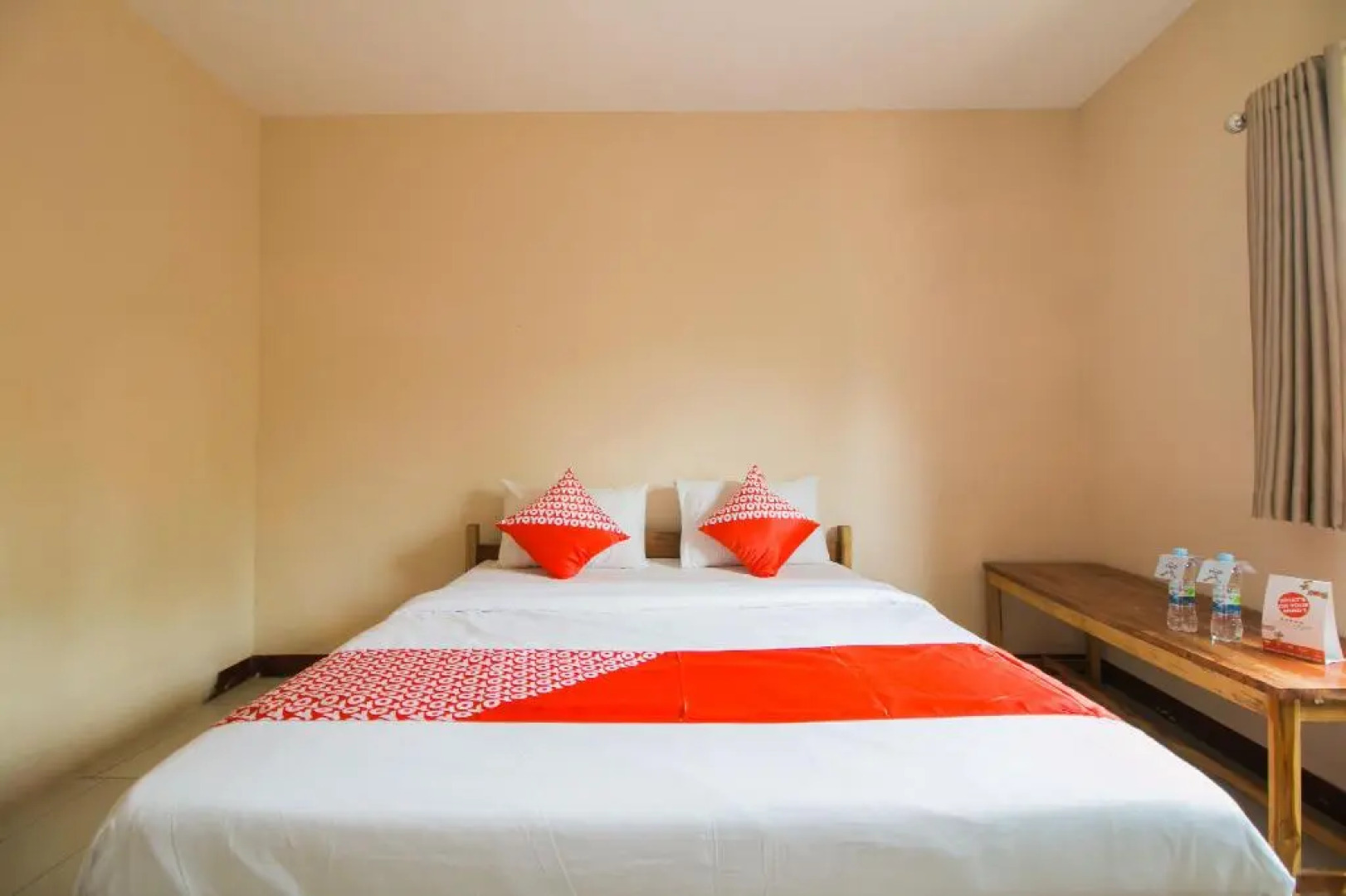 OYO 946 Penginapan Menara Megah Syariah