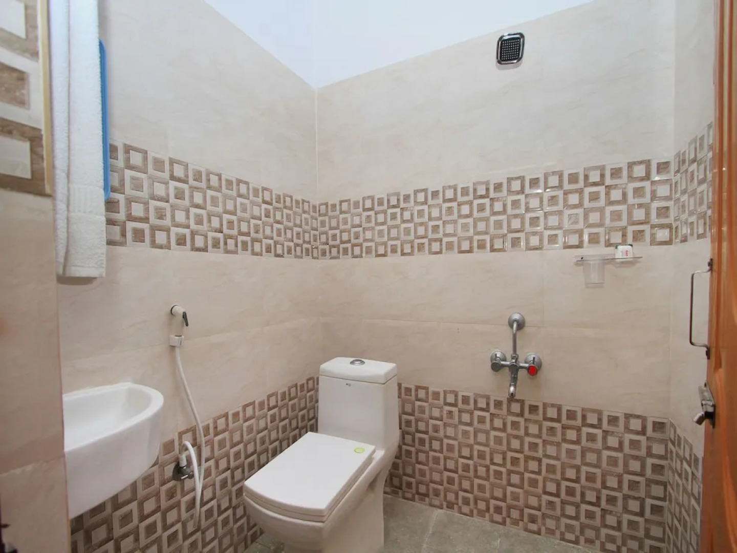 OYO 10549 Hotel Le Comforts