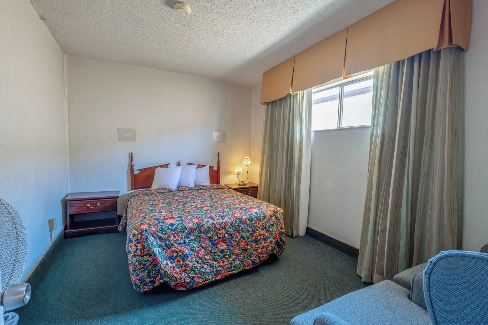 Royal Holiday Motel By Belvilla Gallup I-40