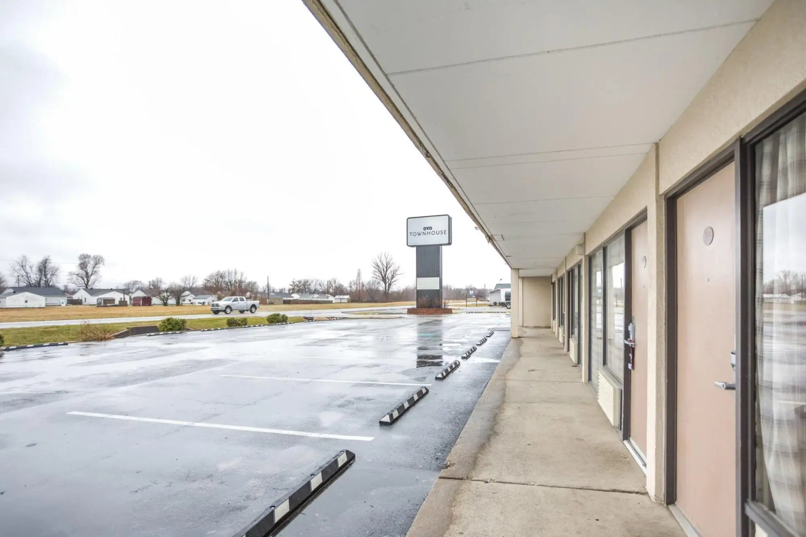 OYO Townhouse Owensboro West