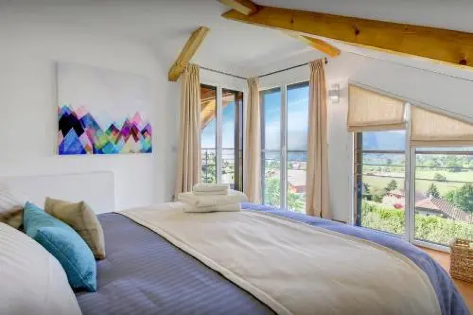 Villa Flying Dragon - OVO Network