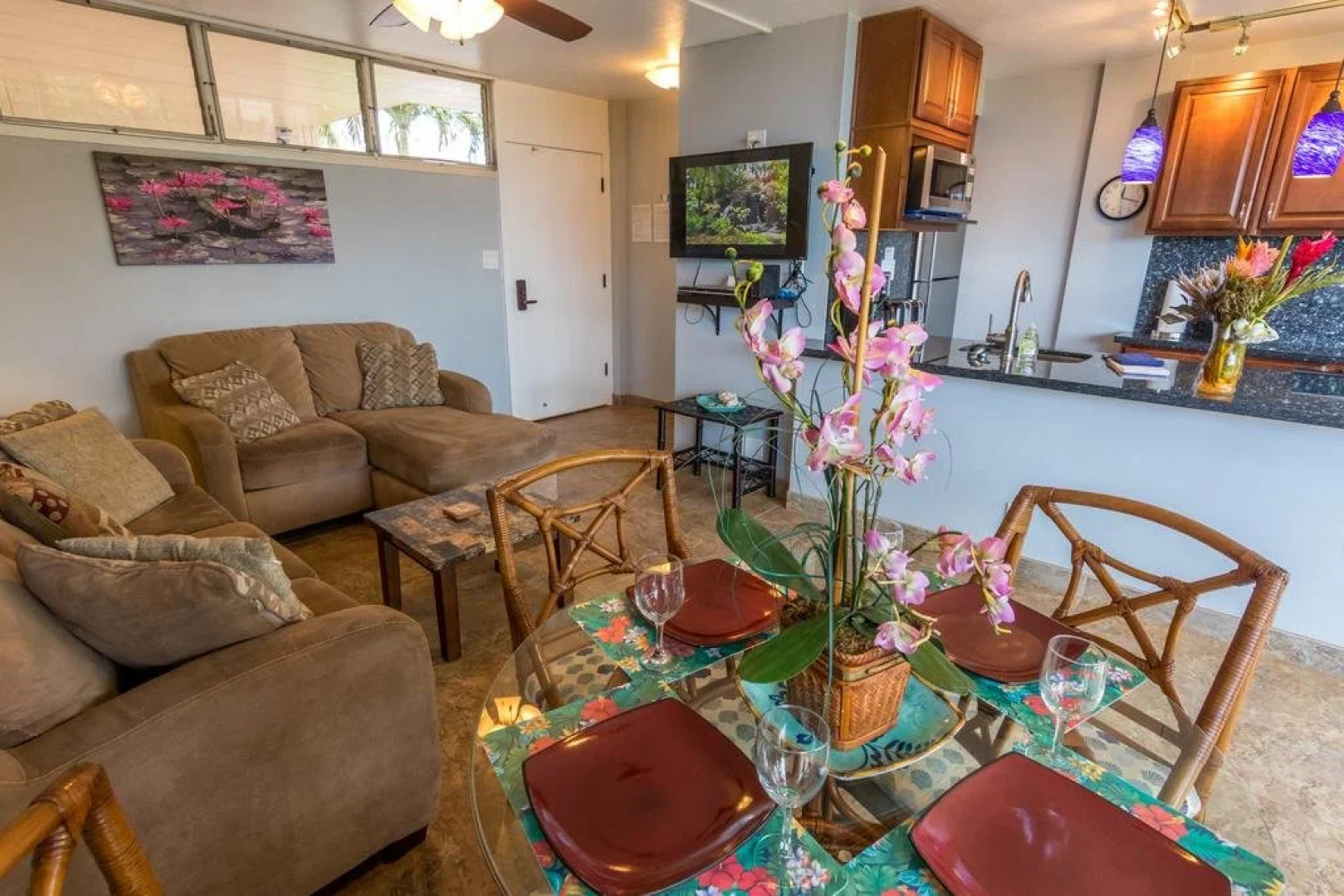 Kamaole Nalu Oceanfront Condo Rentals