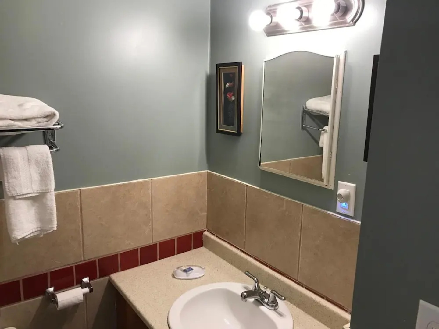 Anchor Motel and Suites