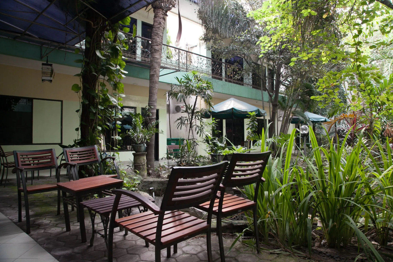 RedDoorz near Juanda International Airport