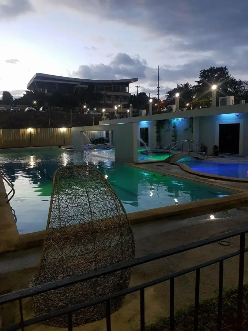 Centropolis Deluxe Couple Suite