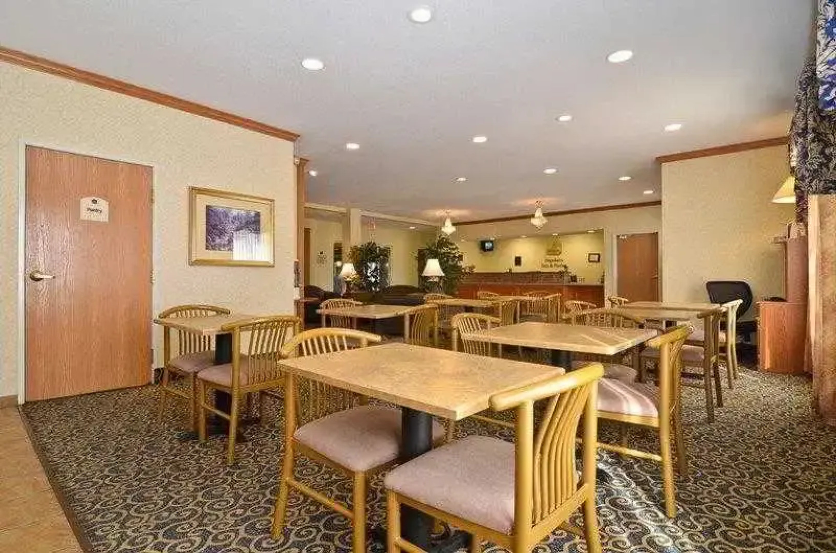 Best Western Napoleon Inn & Suites