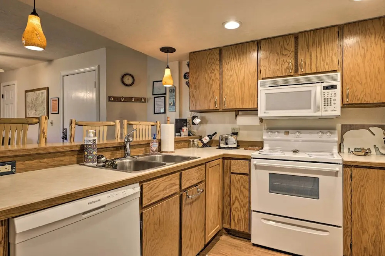 Slopeside Condo With Hot Tub + Game Room Access!