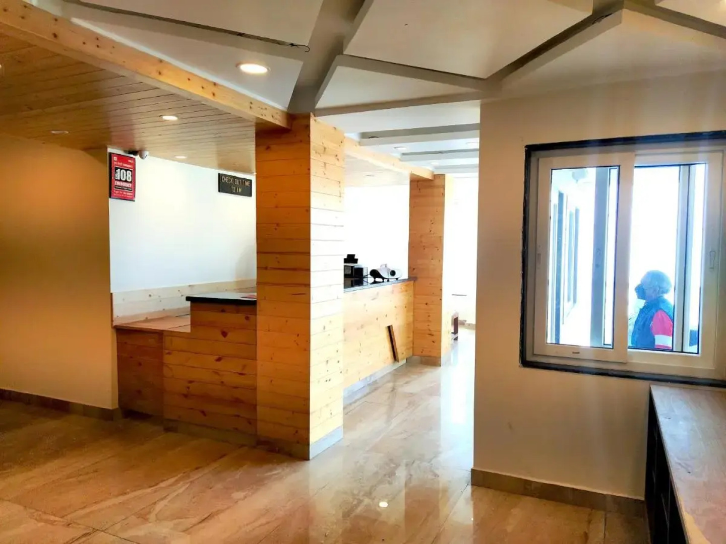 Hotel Samrat - On Mall Road