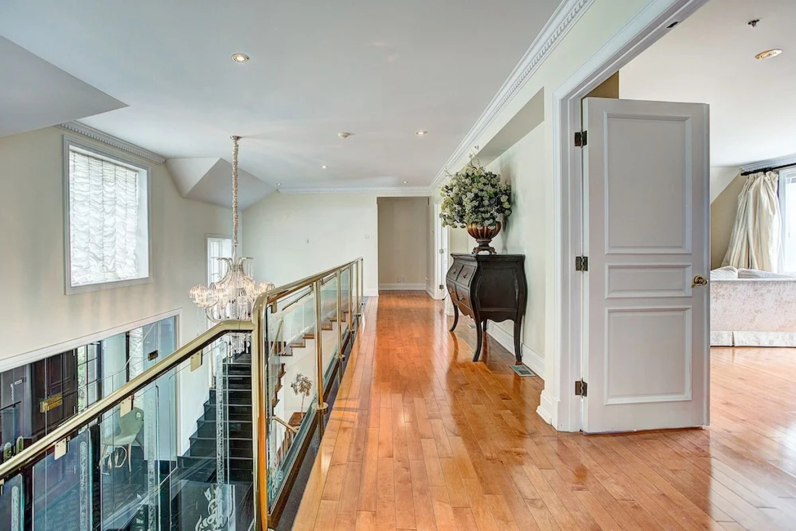 Luxury 5BR & Pool Home in Westmount MTL