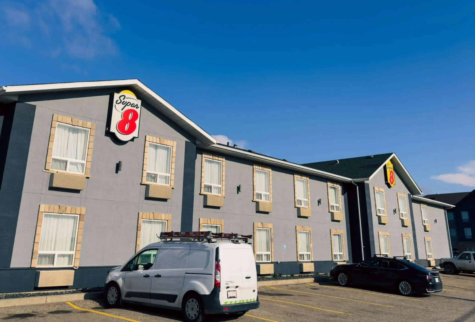 Super 8 by Wyndham Dawson Creek