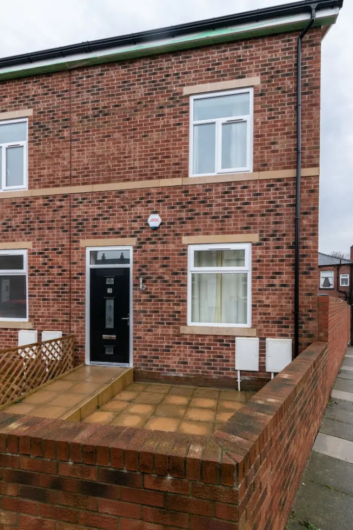 Fantastic Brand New Home