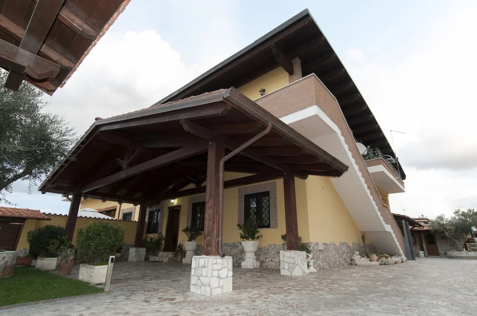 Enea House