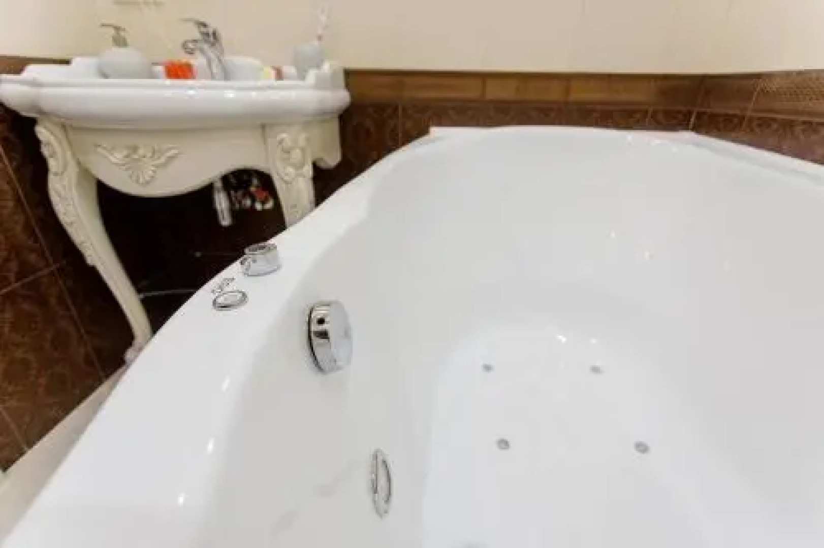 Royal Suite Apartment with Jacuzzi