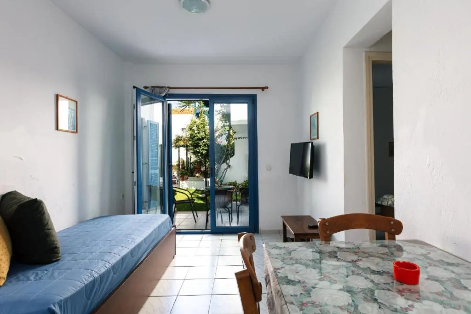 Konaki Studios & Apartments