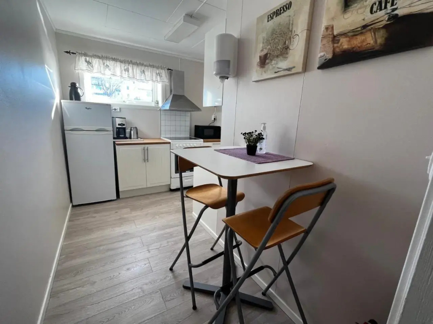 Midnattsol Rom Og Hytter