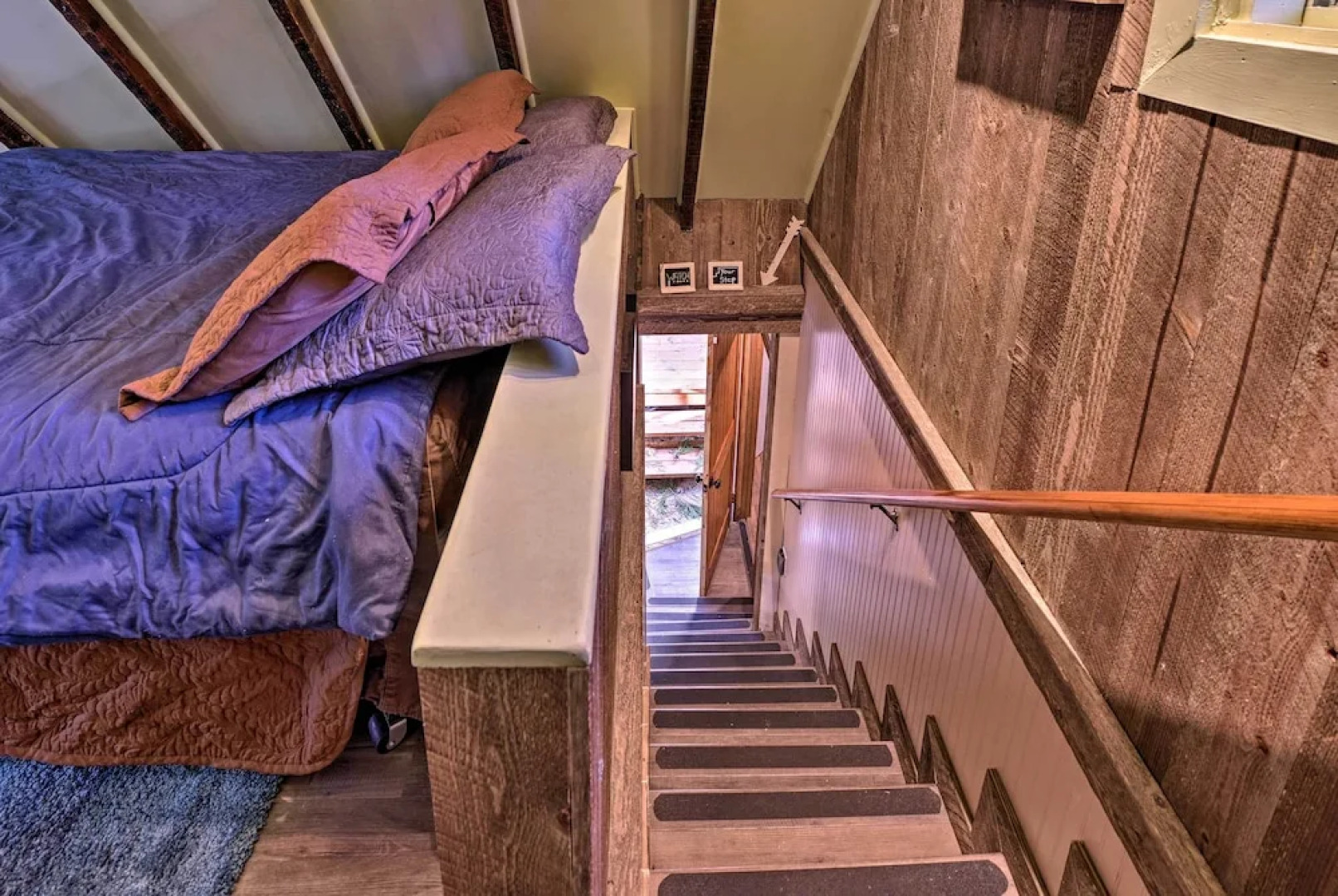 Cozy, Pet-friendly Mtn Cabin: 1 Mi to Lake Gregory