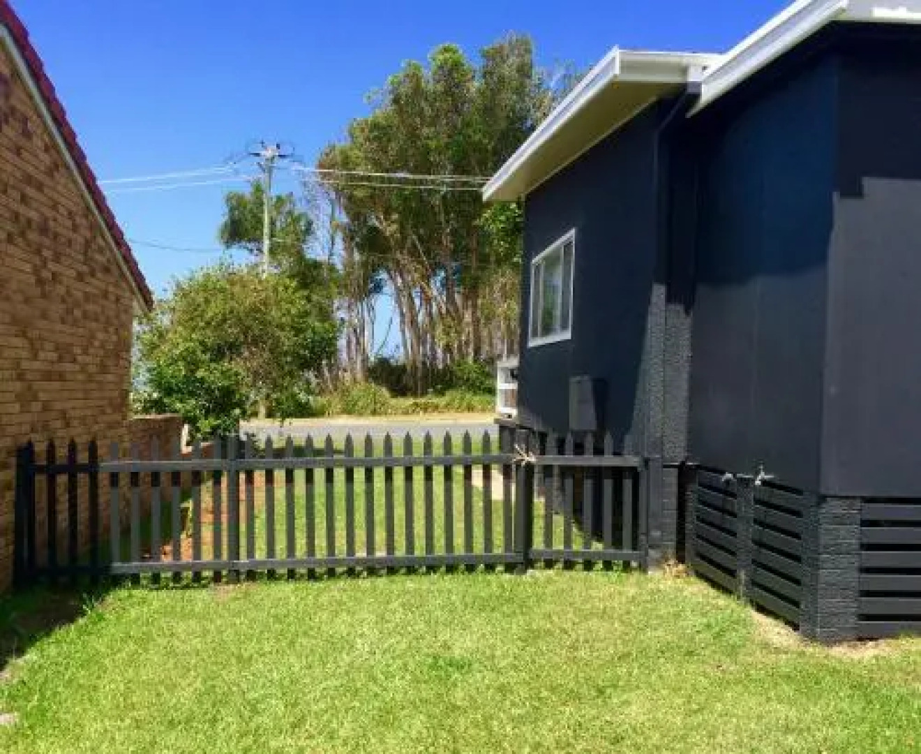 Tallowood beachfront cottage