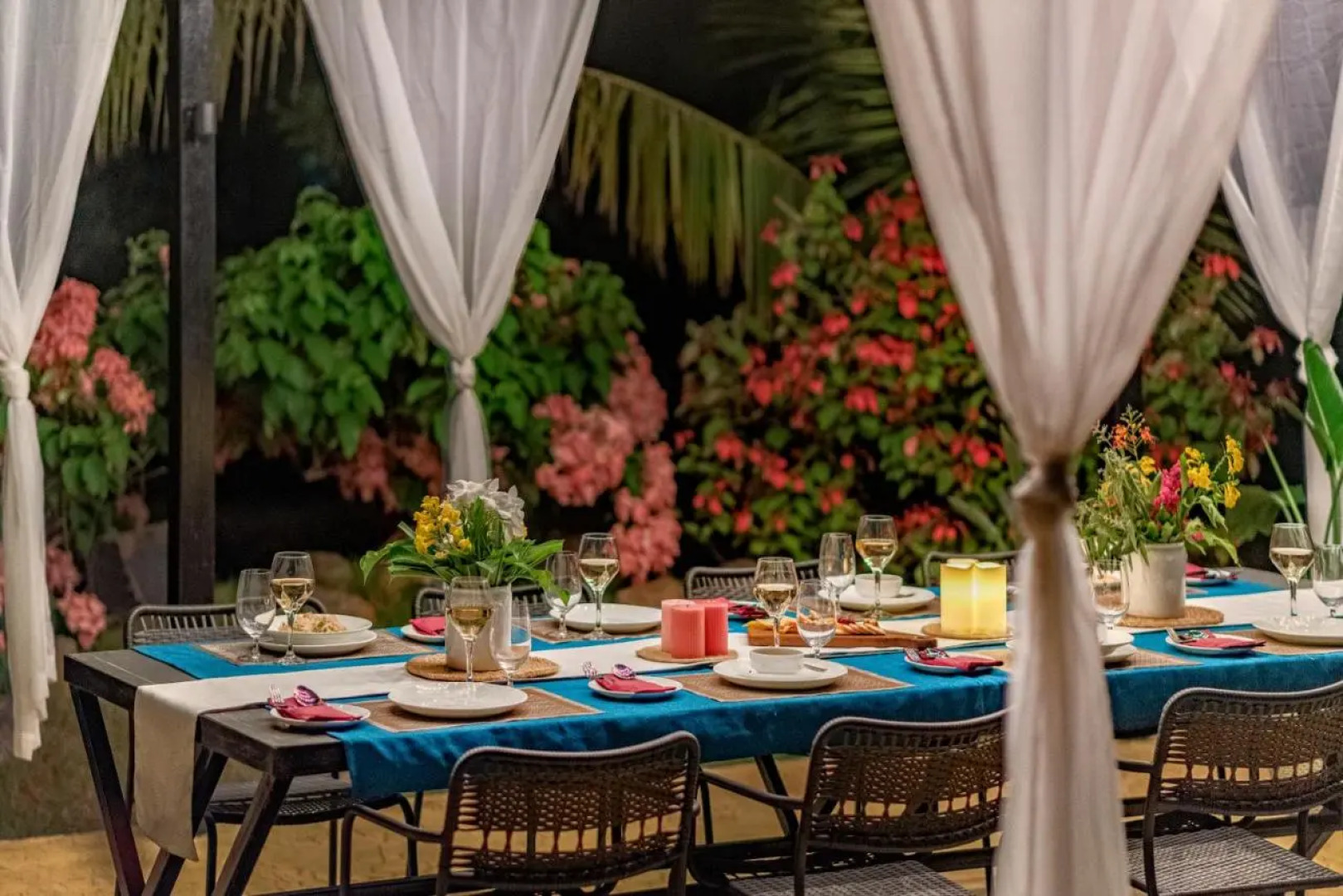 Saffron Stays Gardenia