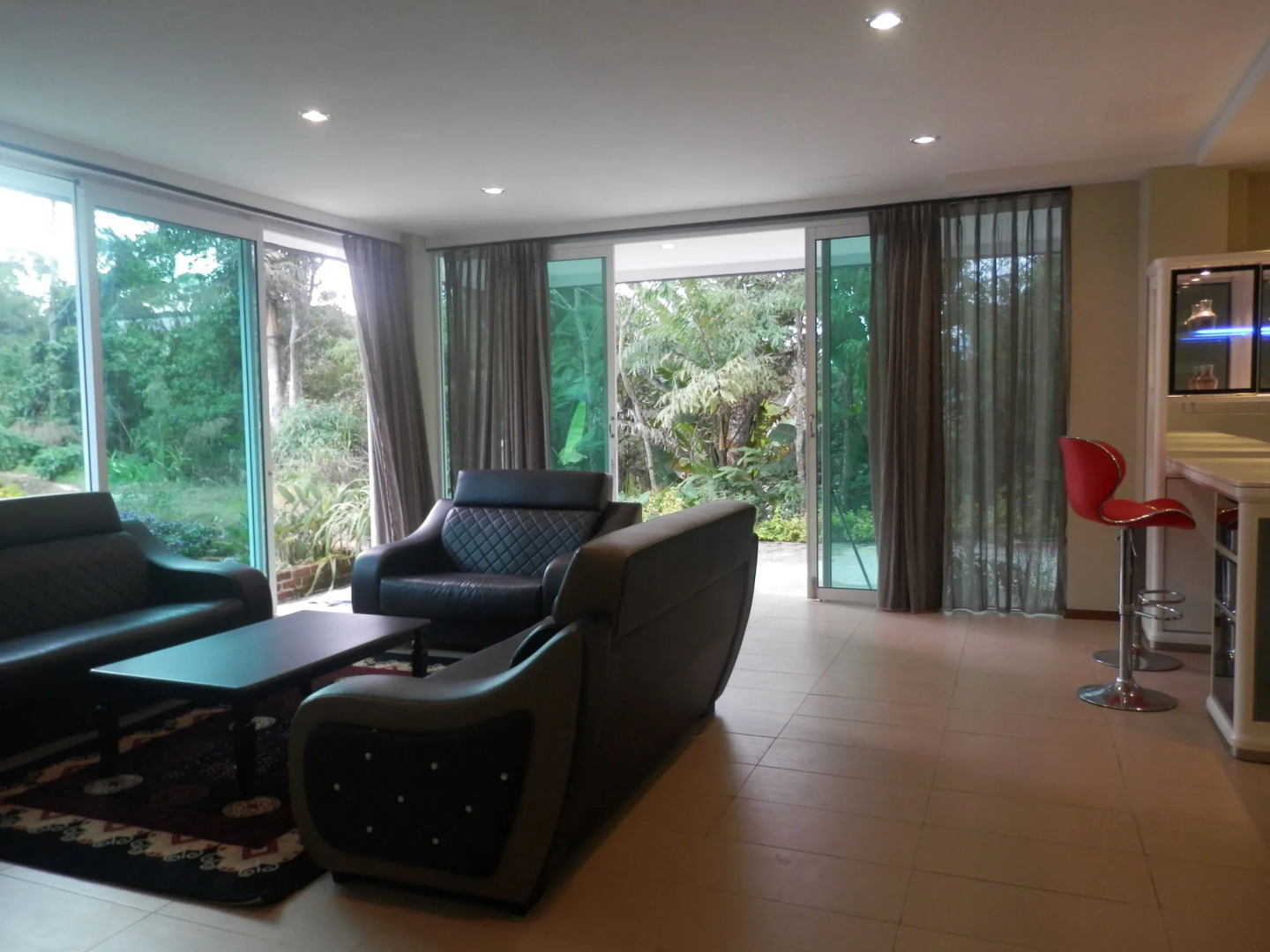 Rovers Inn formerly known as Mentigi Guesthouse