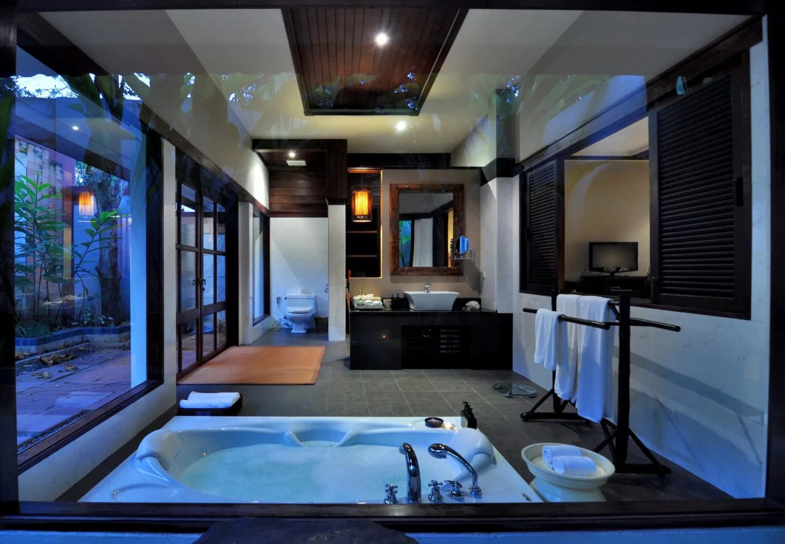 Tohsang Heritage Khongjiam