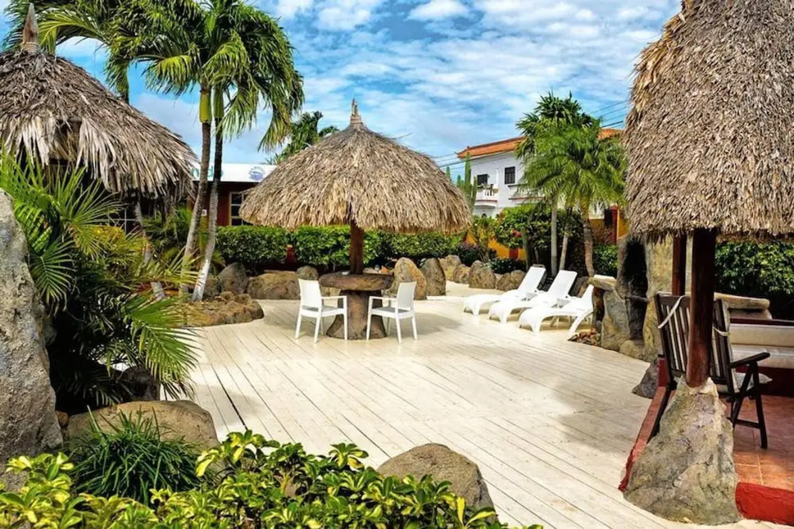 Sea Breeze Ocean, Studio 3 at Mangel Halto Beach