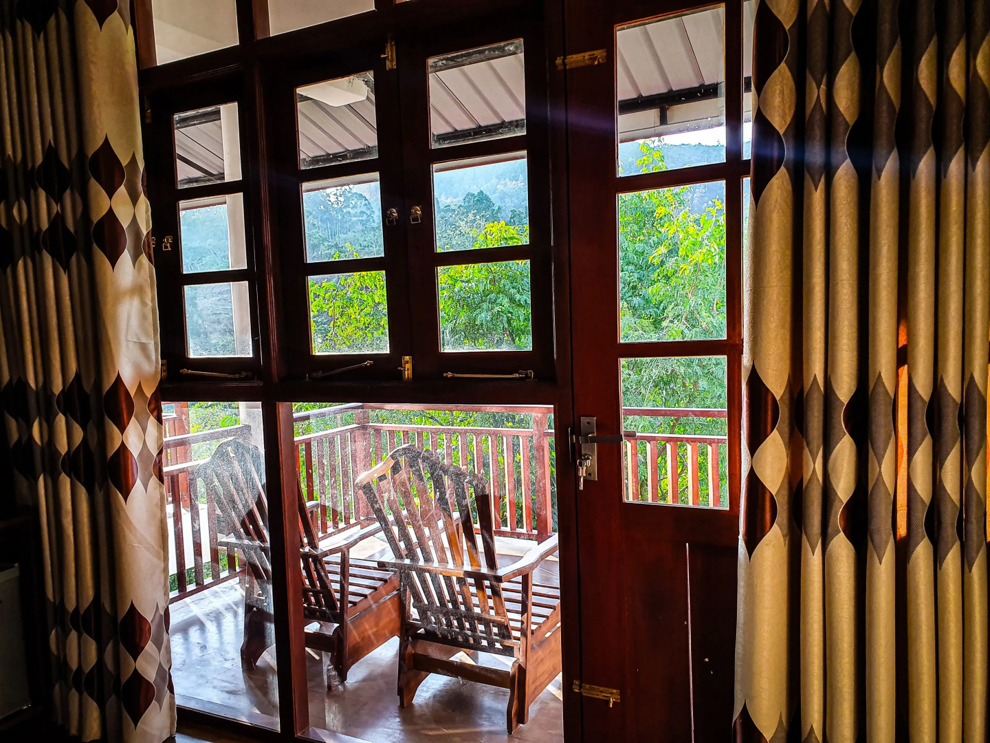 Levon Ella Sri Lanka