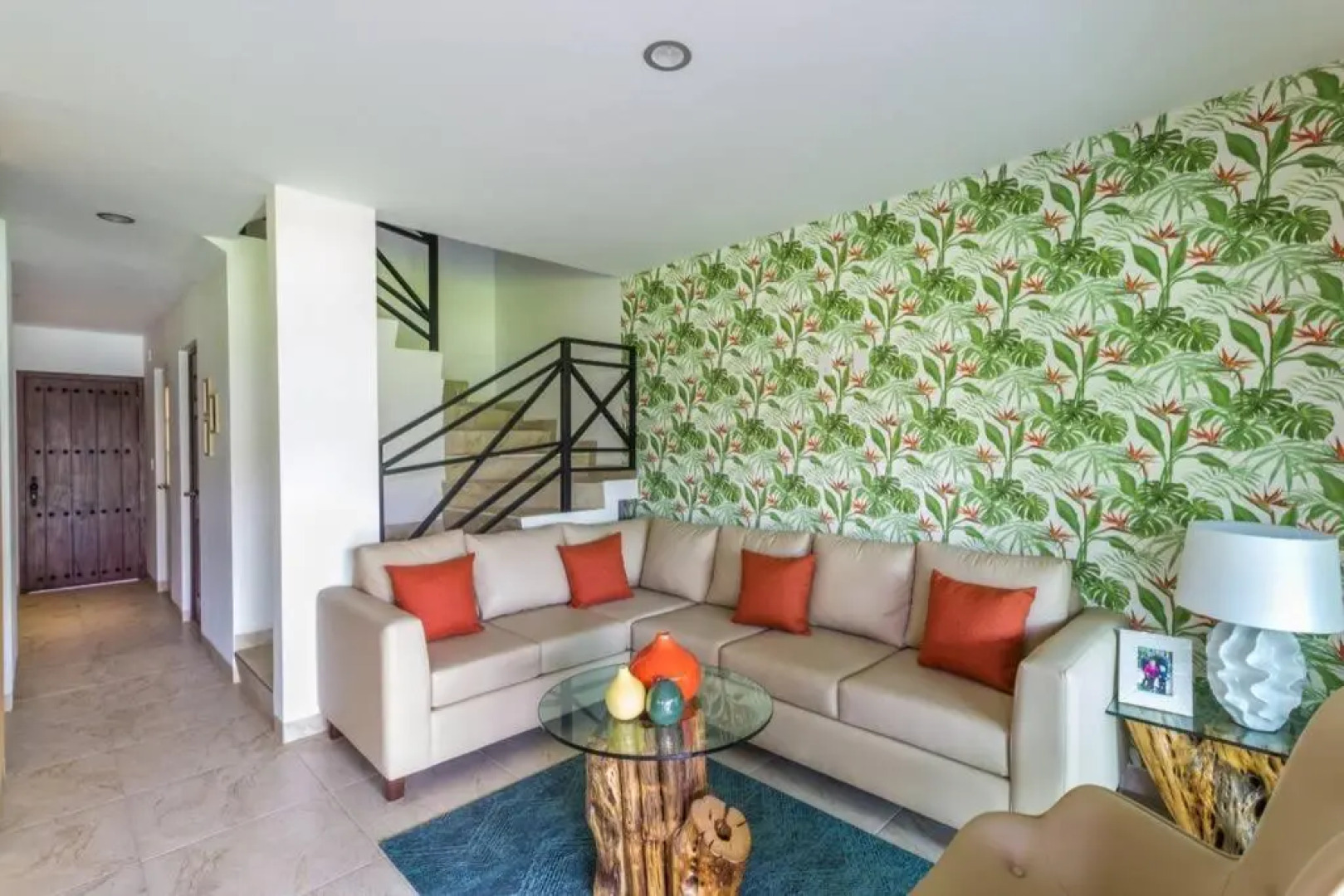 Amazing House with Jacuzzi, BBQ, Pool, Rooftop+