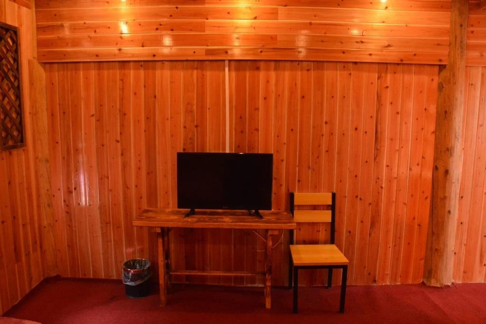 Shangri La Gold Year Youth Hostel