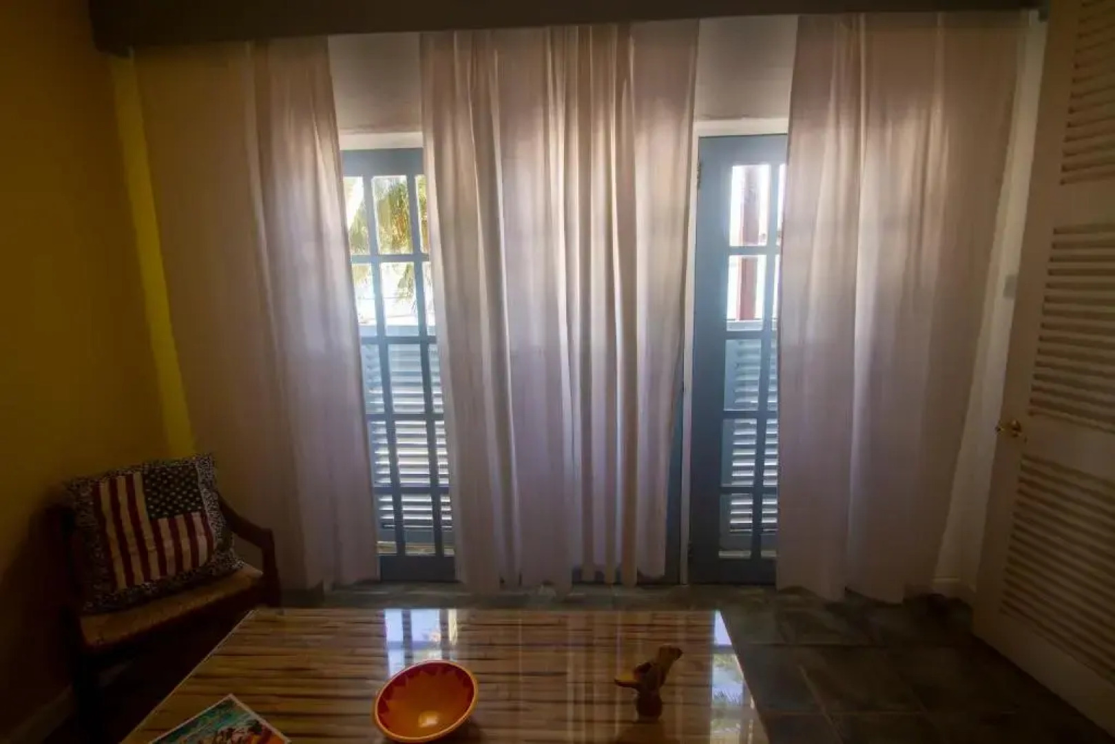 Bequia Beachfront Villa Hotel