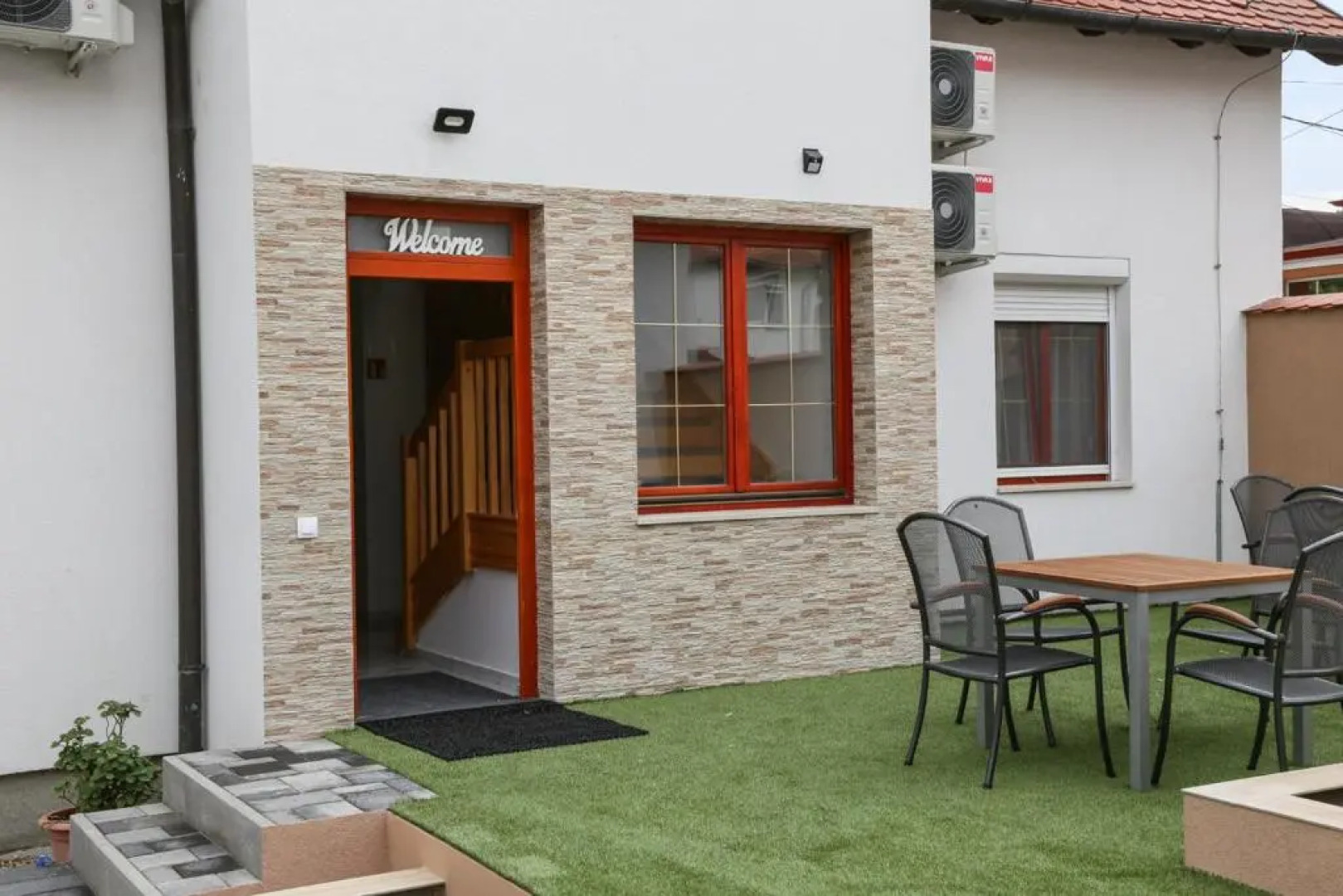 Família Apartmanház